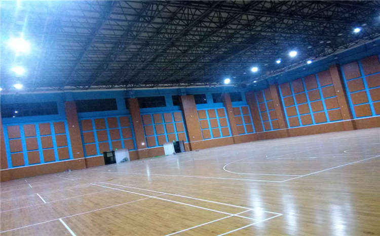 江西楓樺木體育場地板價格表
