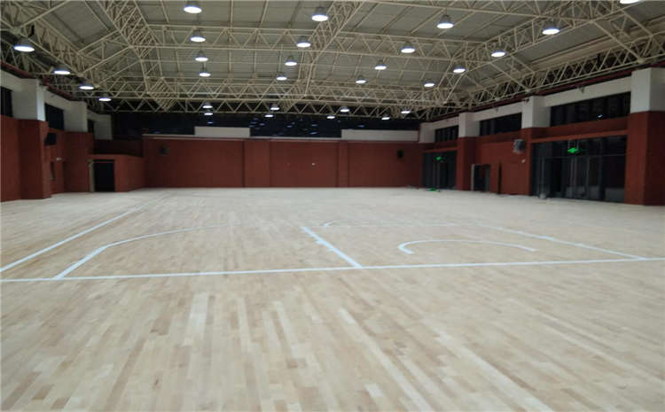 24厚木地板籃球館一平米價格
