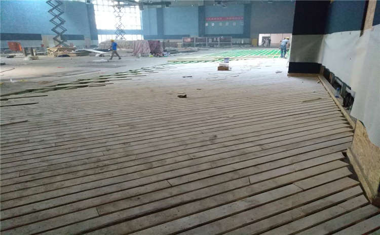 青海硬木企口實木運動地板施工技術