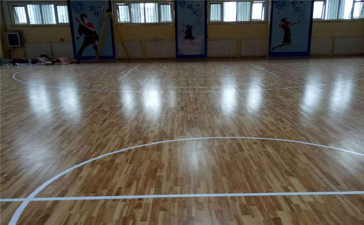 硬木企口NBA籃球場(chǎng)木地板每平米價(jià)格