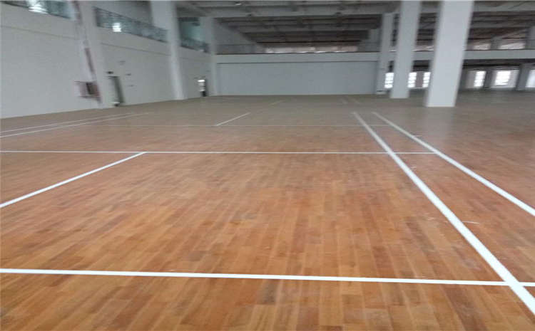 籃球館木地板鋪裝后需要經(jīng)過(guò)哪些勘驗(yàn)？