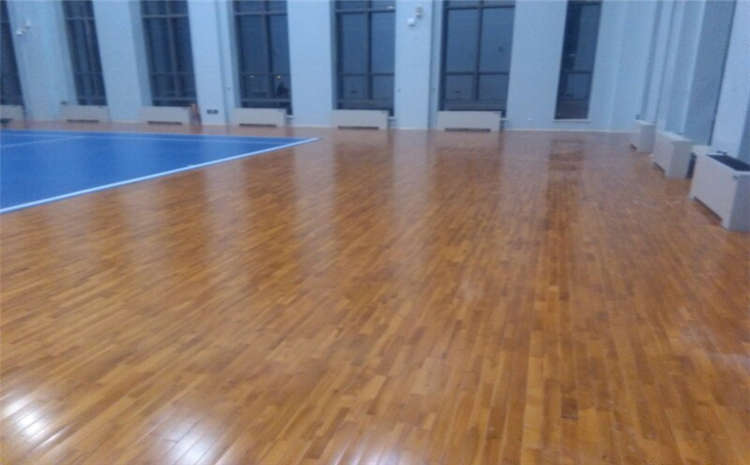 柞木運動體育地板圖片及價格
