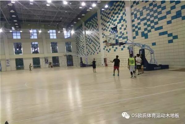 貴州省荔波體育館運(yùn)動(dòng)木地板工程案例