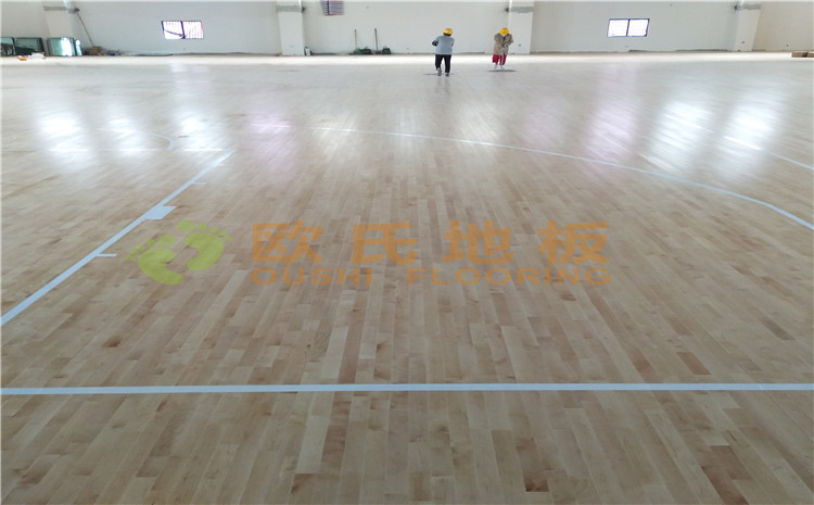 冮蘇宿遷項里學校籃球館木地板案例
