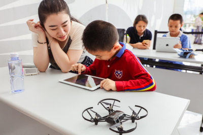 Tello EDU教育編程無人機(jī)亮相上海市青少年人工智能挑戰(zhàn)賽