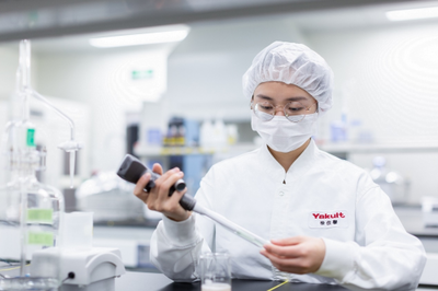 活力益生菌，越跑越健康 養(yǎng)樂多聯(lián)合悅動(dòng)圈開啟冬季健康跑教育科技活動(dòng)